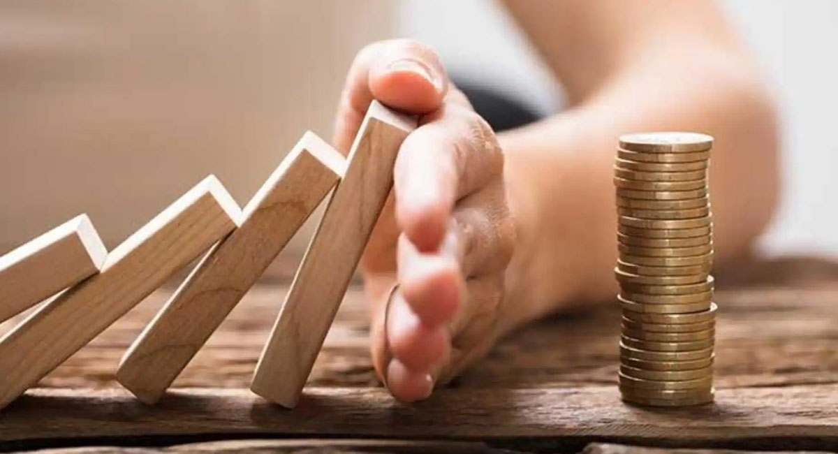 never-get-stressed-again-by-managing-your-finances-with-these-5-practices